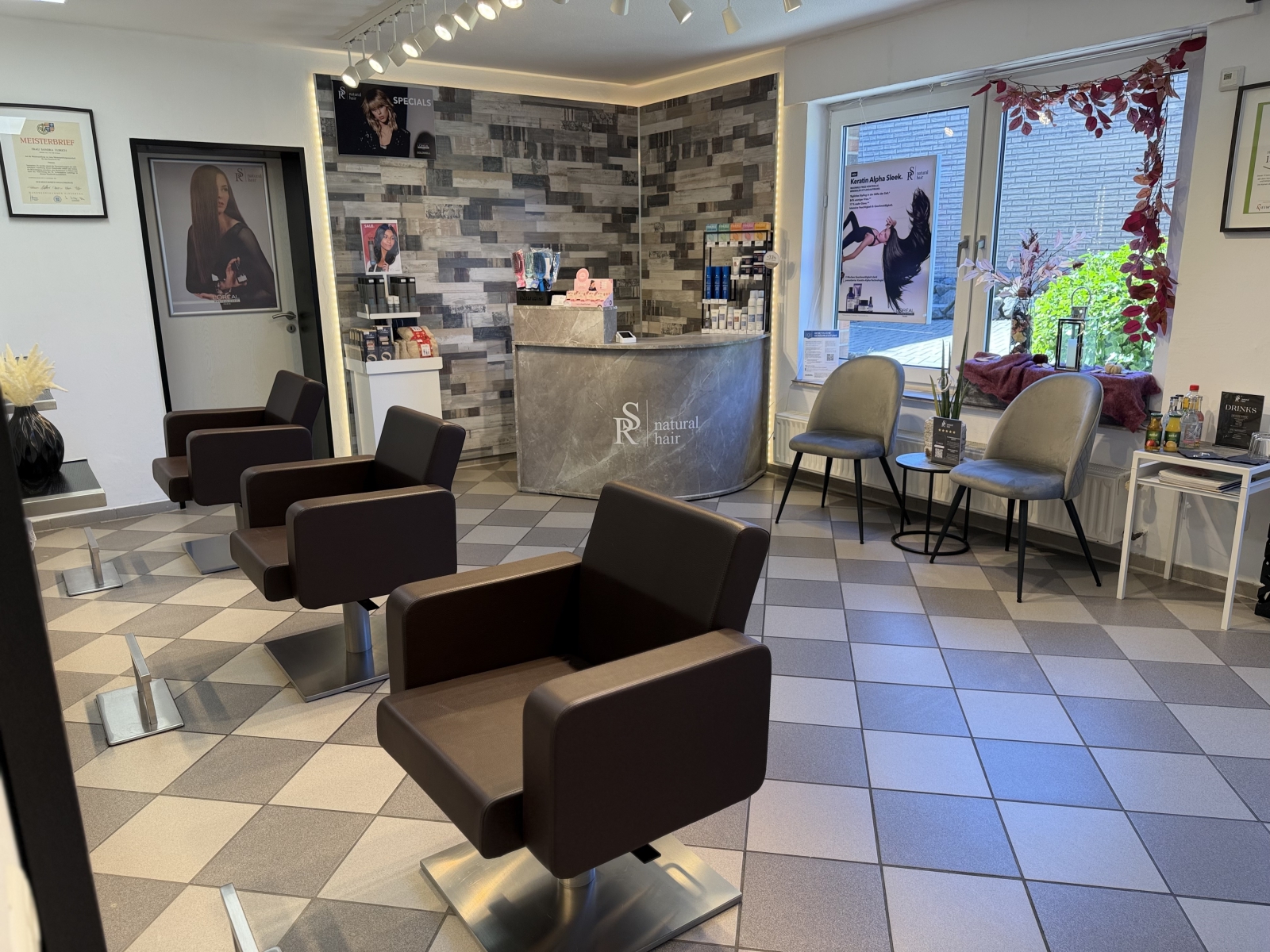 Salon